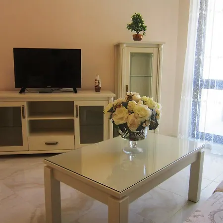 Artur Aparthotel 3*