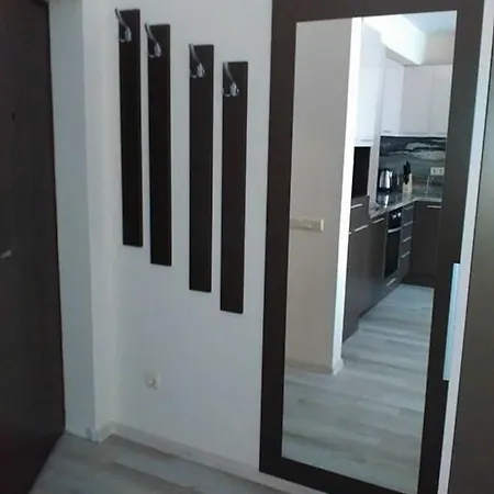 Artur Aparthotel 3*