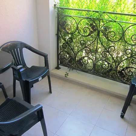 Aparthotel Artur 3*